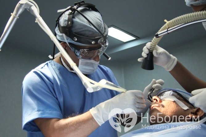 При лечении синусита могут использоваться лазерные технологии