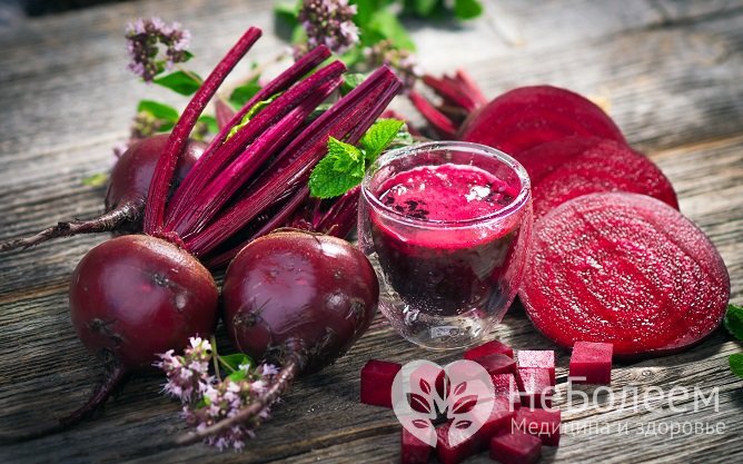 В домашних условиях для уменьшения количества выделений из носа может использоваться свекольный сок